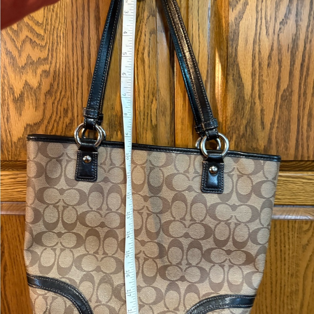 Coach Beige and Black Signature Tote - Picture 4 of 11